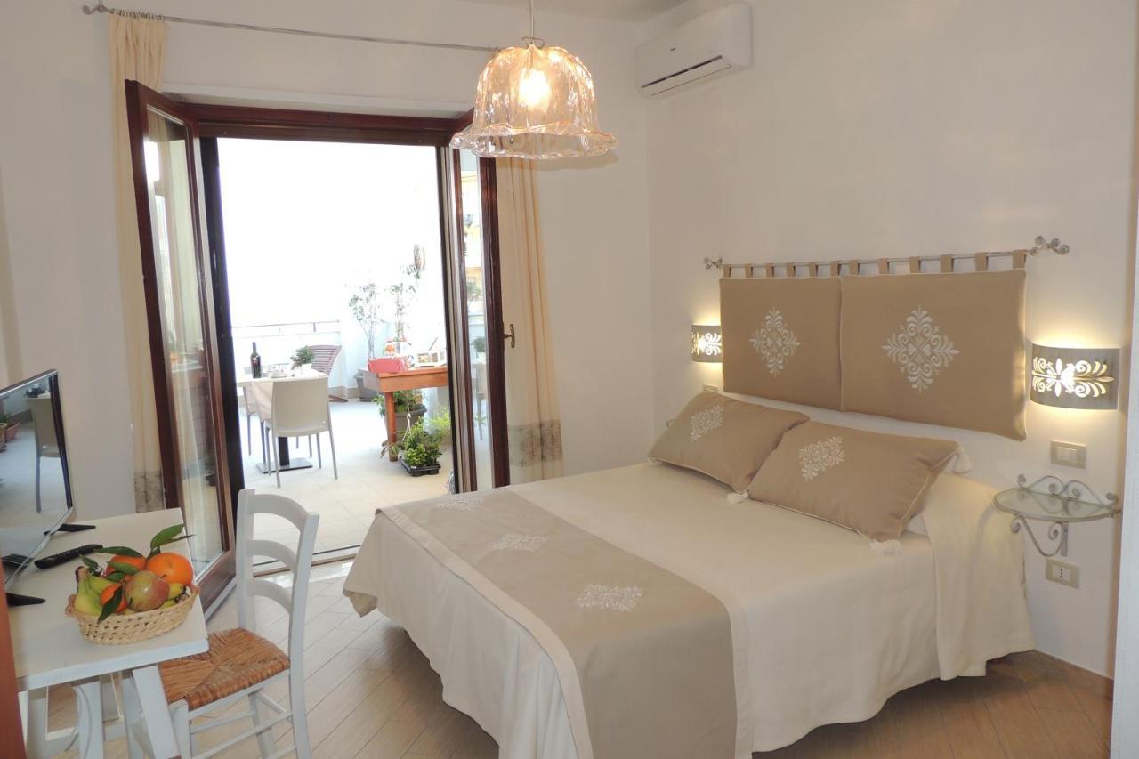 La Terrazza Bed & Breakfast Ористано Екстериор снимка