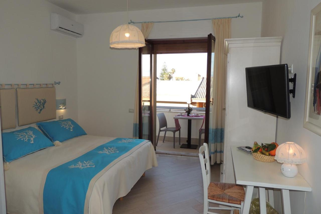 La Terrazza Bed & Breakfast Ористано Екстериор снимка