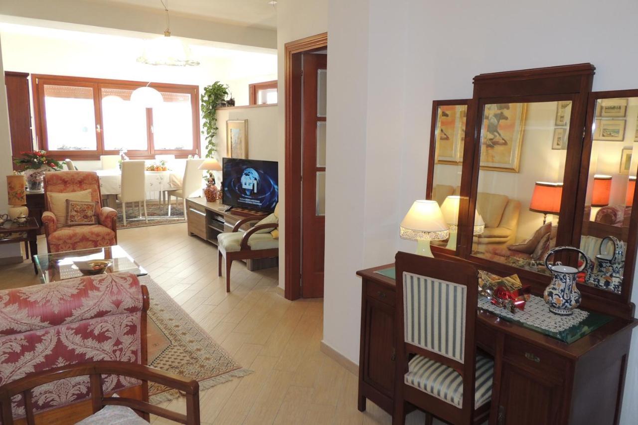La Terrazza Bed & Breakfast Ористано Екстериор снимка